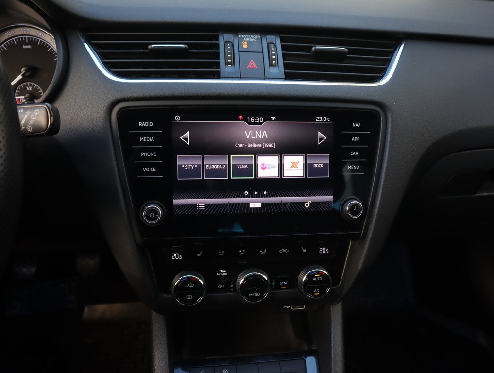 Skoda Octavia Style 1.6 TDI Navigácia, Tempomat, Park. senzory