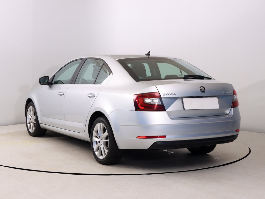 Skoda Octavia Style 1.6 TDI Navigácia, Tempomat, Park. senzory