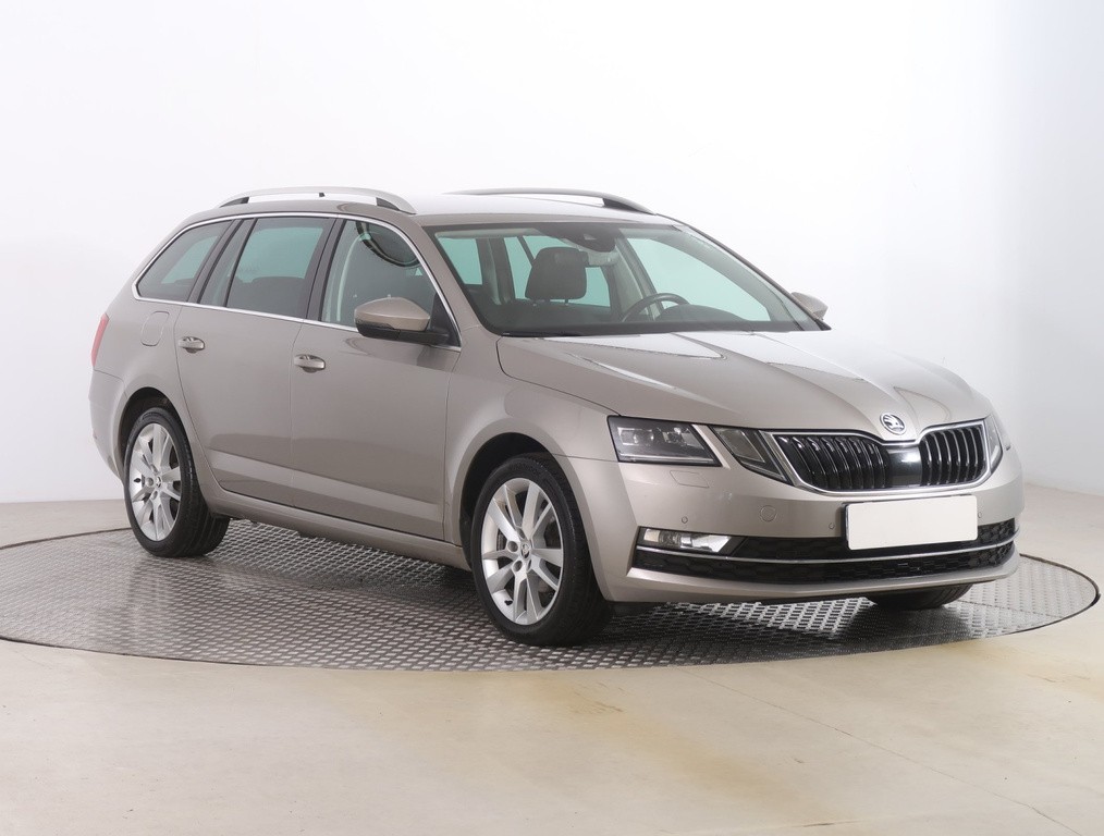 Skoda Octavia Style 1.6 TDI Automat, Serv.kniha, Navigácia