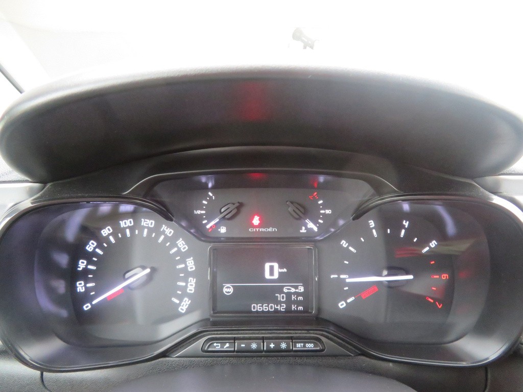 Citroen C3 1.2 PureTech Serv.kniha, Tempomat, Park. senzory