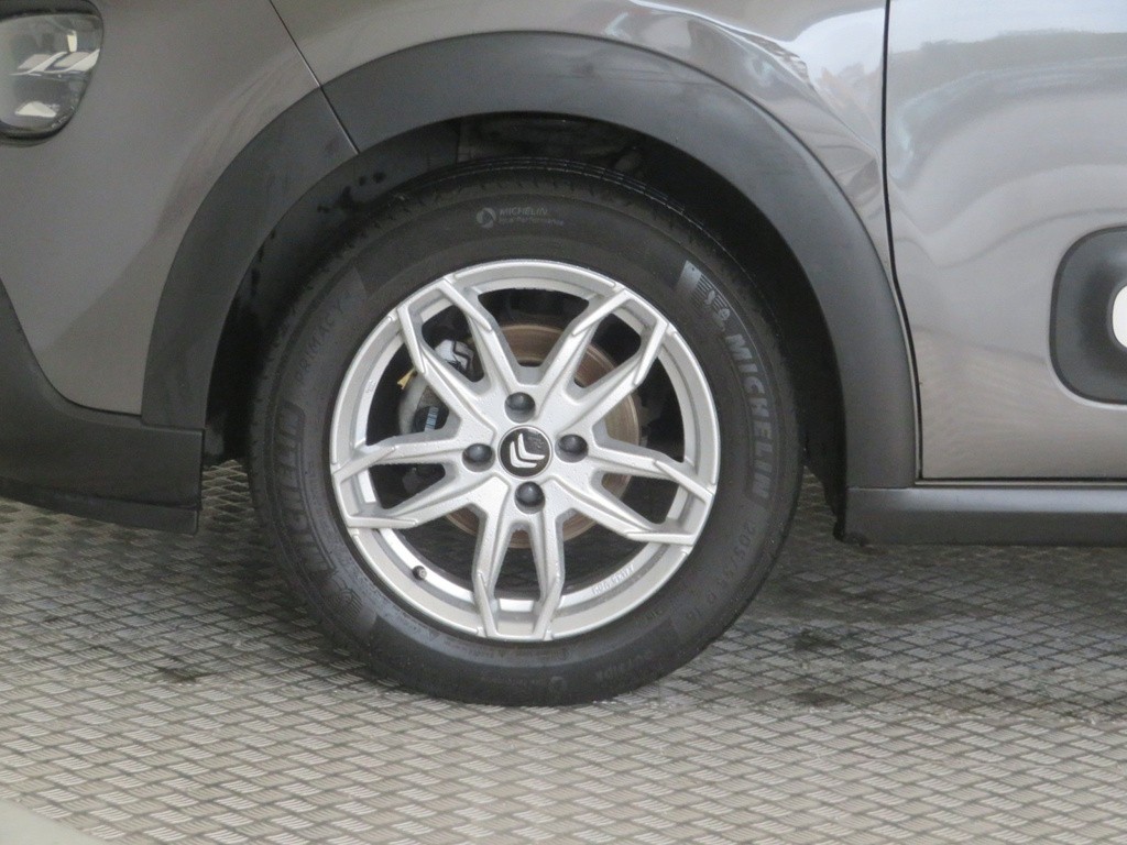 Citroen C3 1.2 PureTech Serv.kniha, Tempomat, Park. senzory