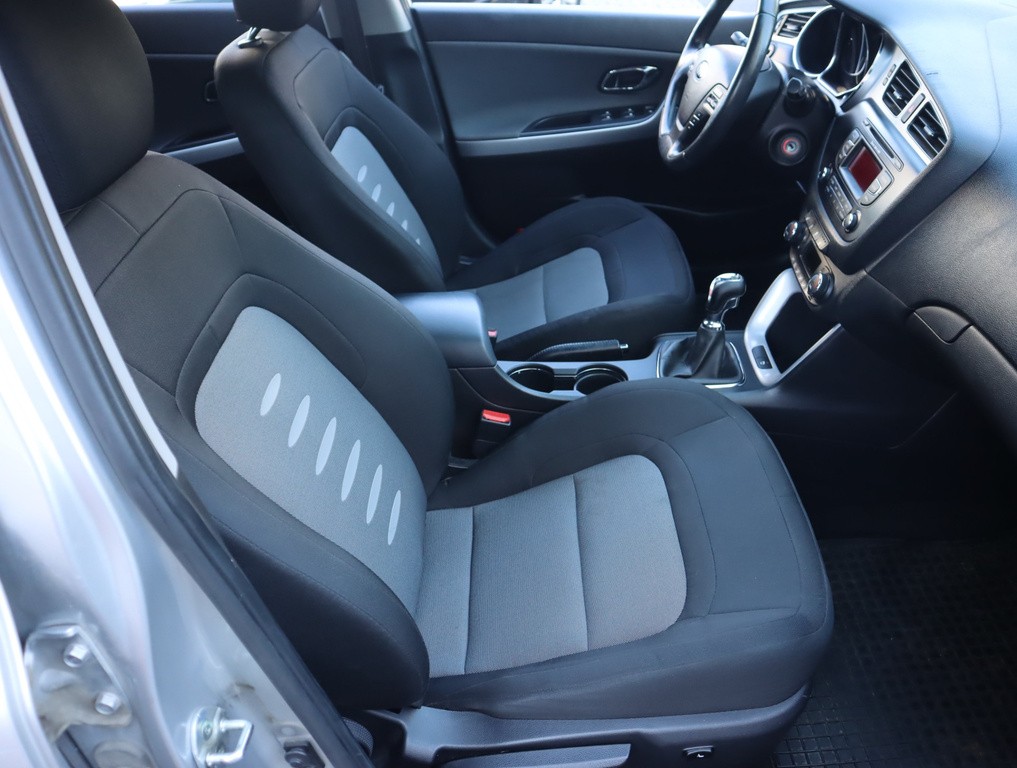 Kia Ceed 1.6 GDI Serv.kniha, Tempomat, Park. senzory
