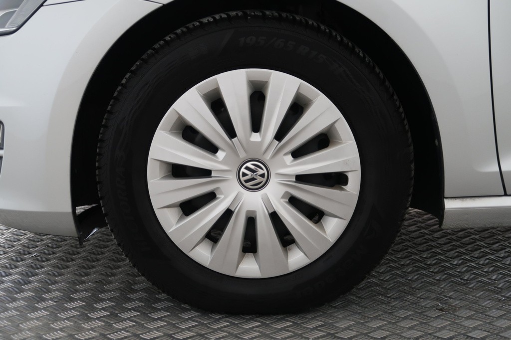 VW Golf 1.6 TDI Serv.kniha, Tempomat, Park. senzory