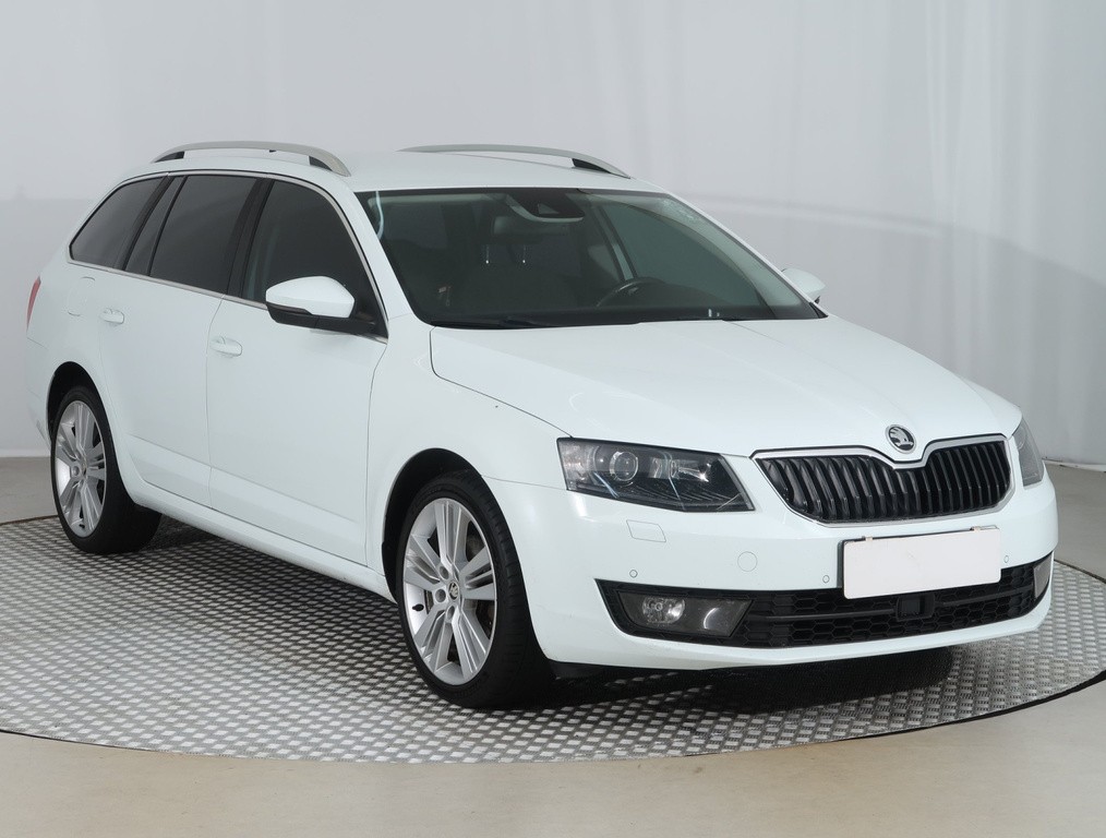 Skoda Octavia Style 2.0 TDI Automat, Navigácia, Xenóny, Bi-Xenóny