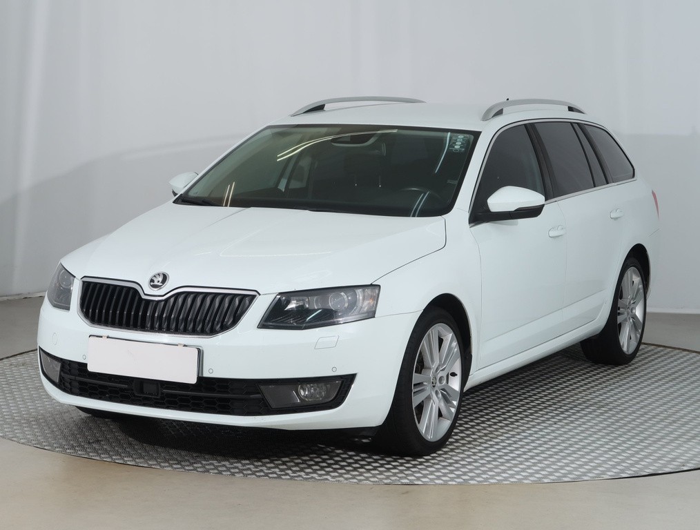 Skoda Octavia Style 2.0 TDI Automat, Navigácia, Xenóny, Bi-Xenóny