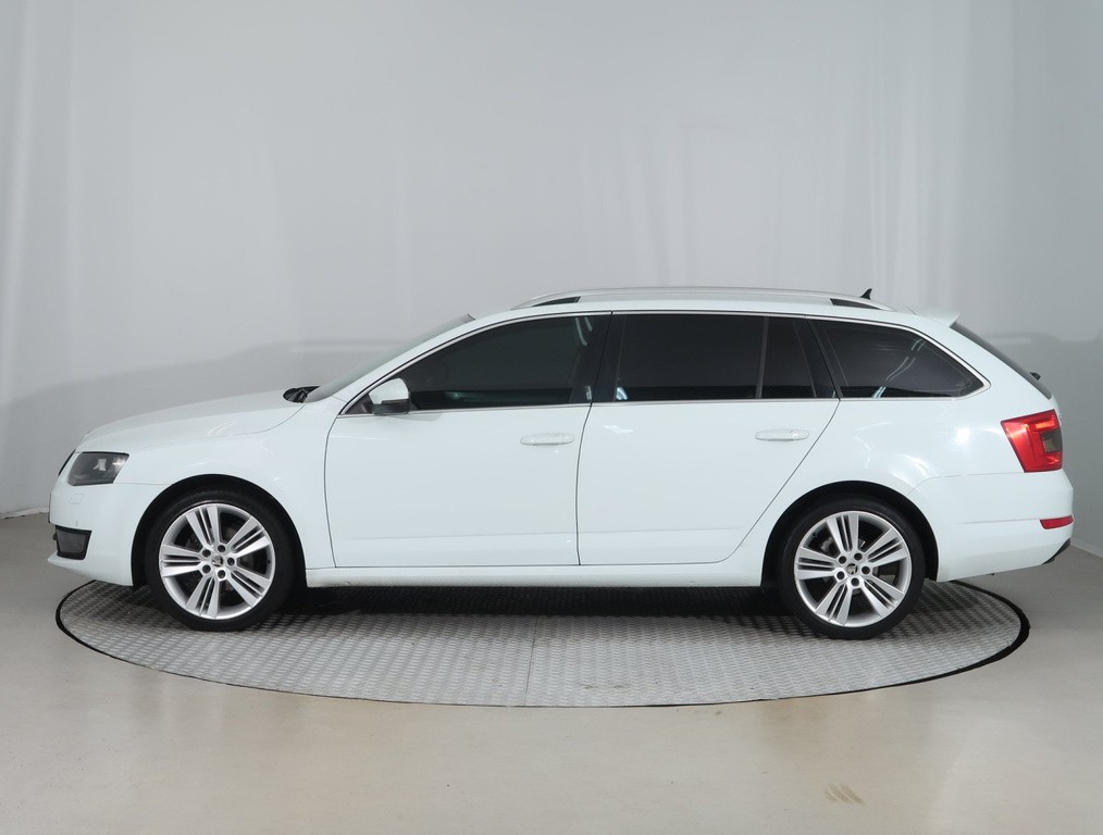 Skoda Octavia Style 2.0 TDI Automat, Navigácia, Xenóny, Bi-Xenóny