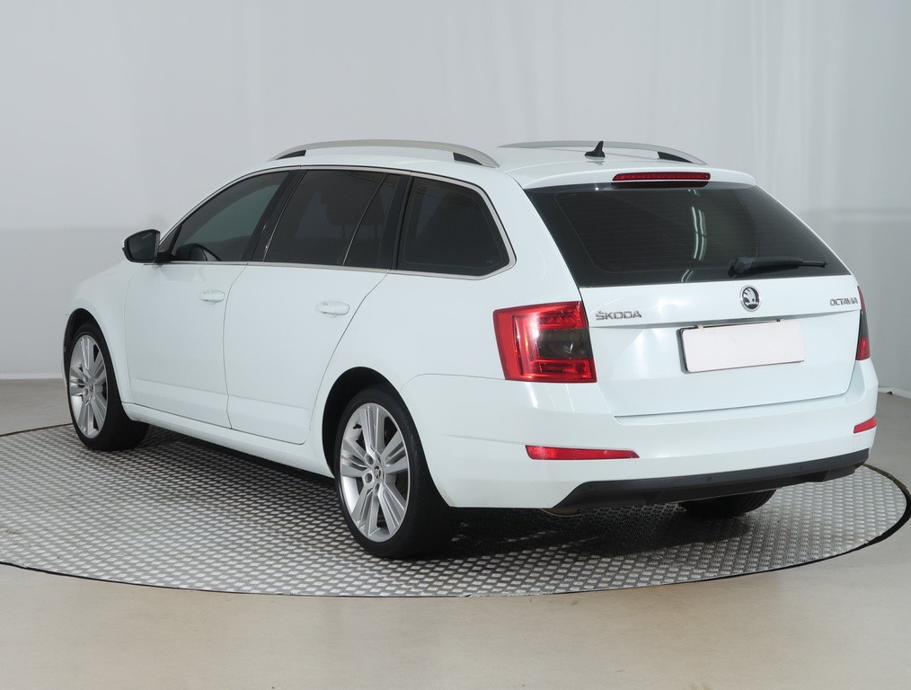 Skoda Octavia Style 2.0 TDI Automat, Navigácia, Xenóny, Bi-Xenóny