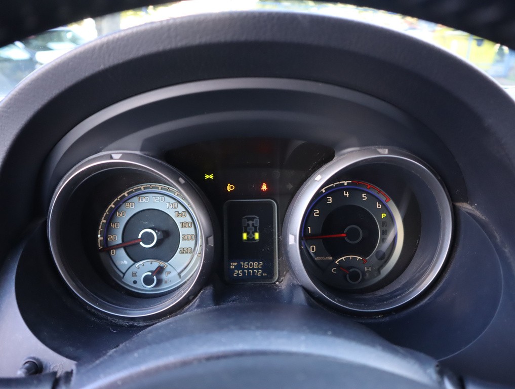 Mitsubishi Pajero 3.2 DI-D Automat, 7 Miest, Koža, Navigácia