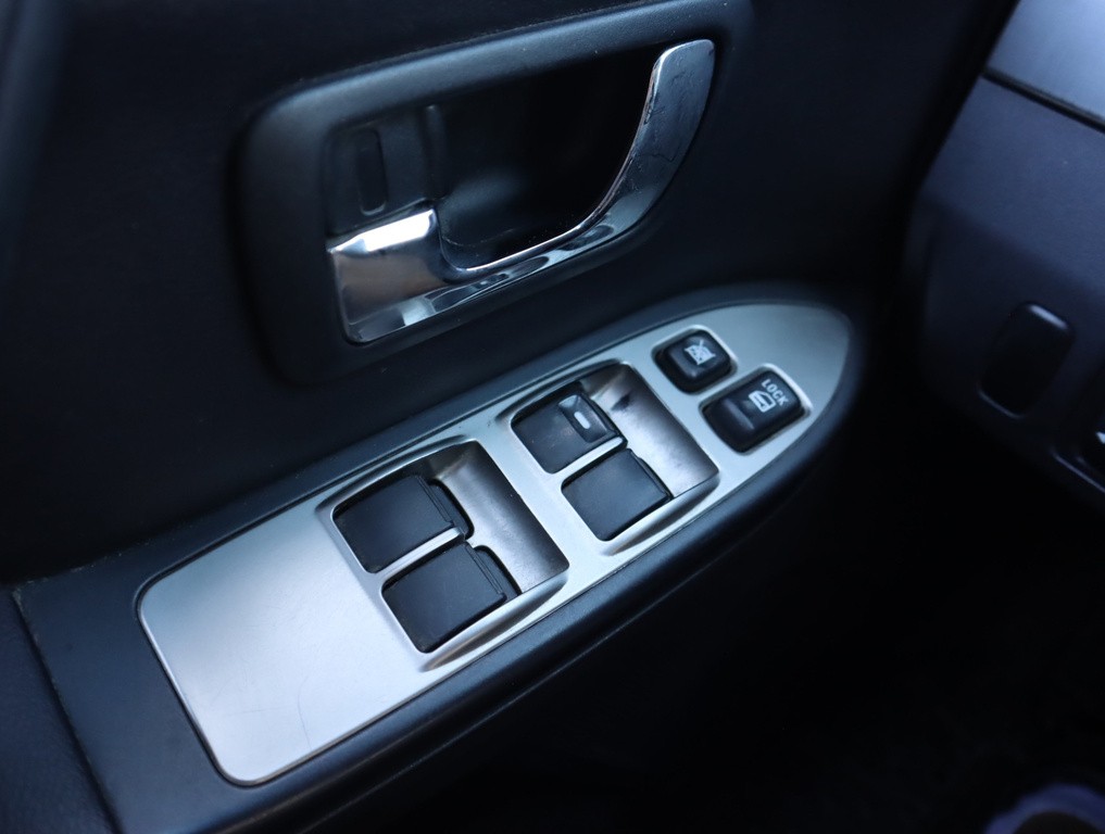 Mitsubishi Pajero 3.2 DI-D Automat, 7 Miest, Koža, Navigácia