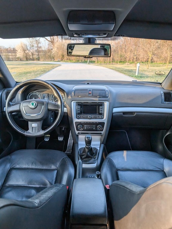 Škoda Octavia Combi 2.0 TFSI RS