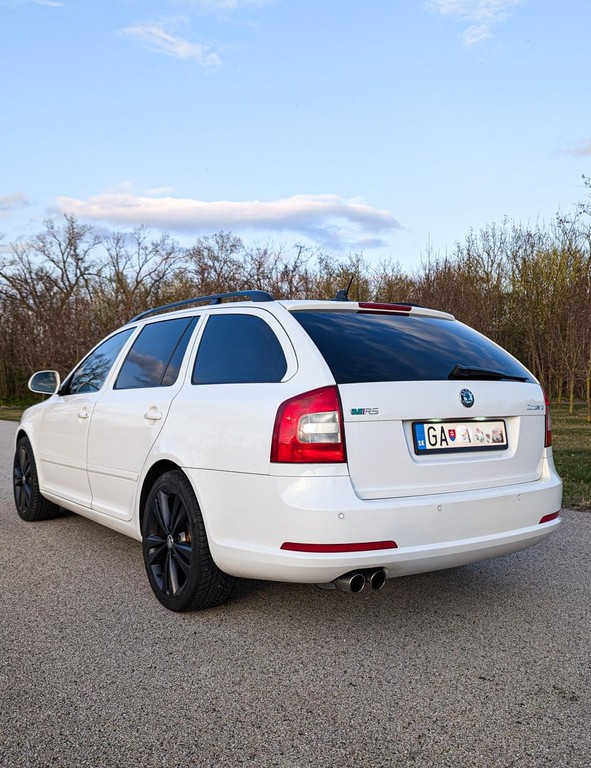 Škoda Octavia Combi 2.0 TFSI RS