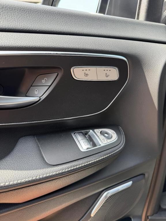 Mercedes V trieda 300 d Avantgarde lang A/T 4MATIC