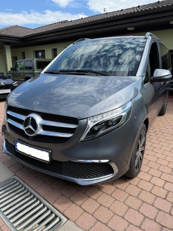 Mercedes V trieda 300 d Avantgarde lang A/T 4MATIC