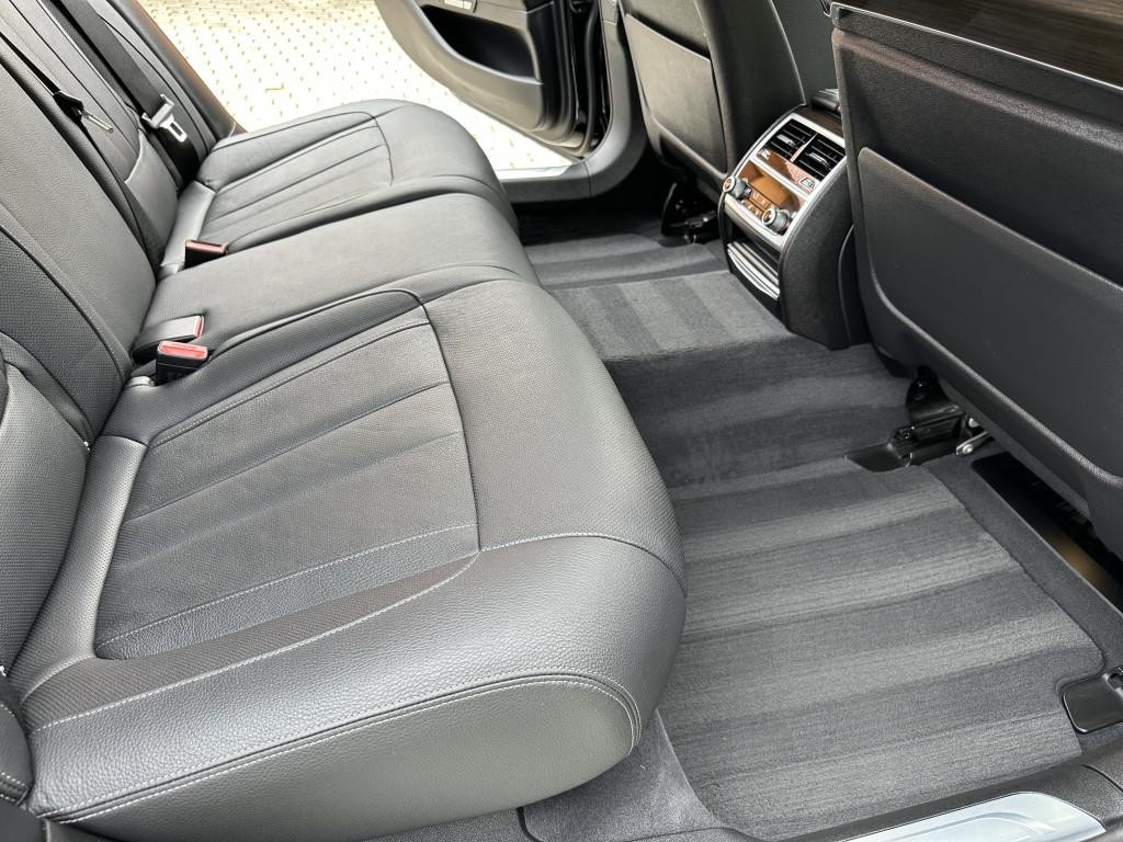 BMW rad 7 740Ld xDrive A/T