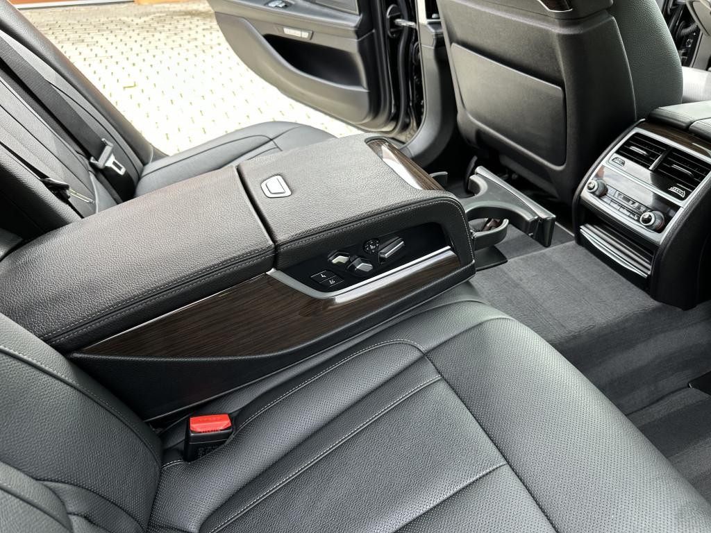 BMW rad 7 740Ld xDrive A/T