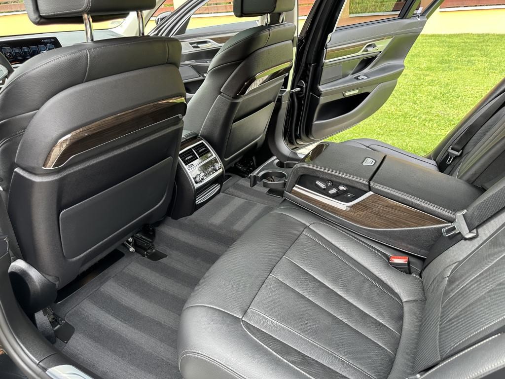 BMW rad 7 740Ld xDrive A/T