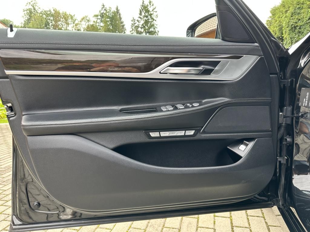 BMW rad 7 740Ld xDrive A/T