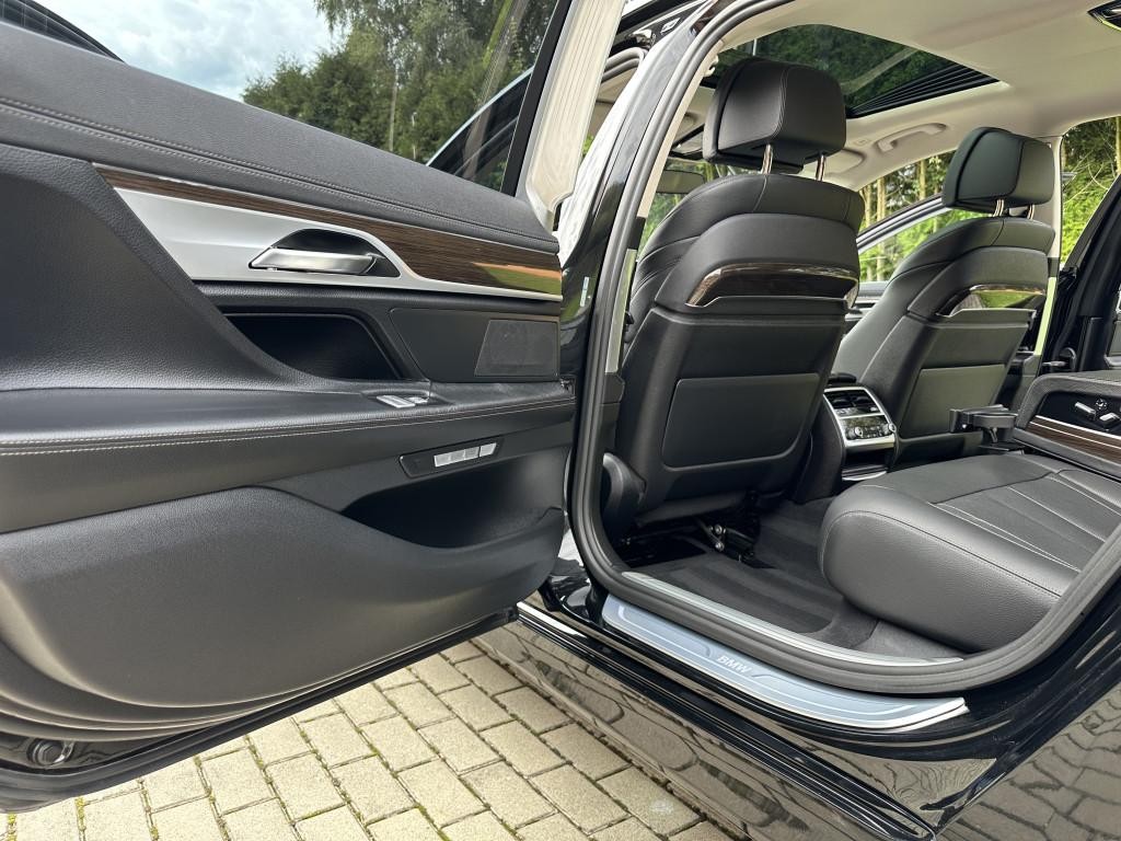 BMW rad 7 740Ld xDrive A/T