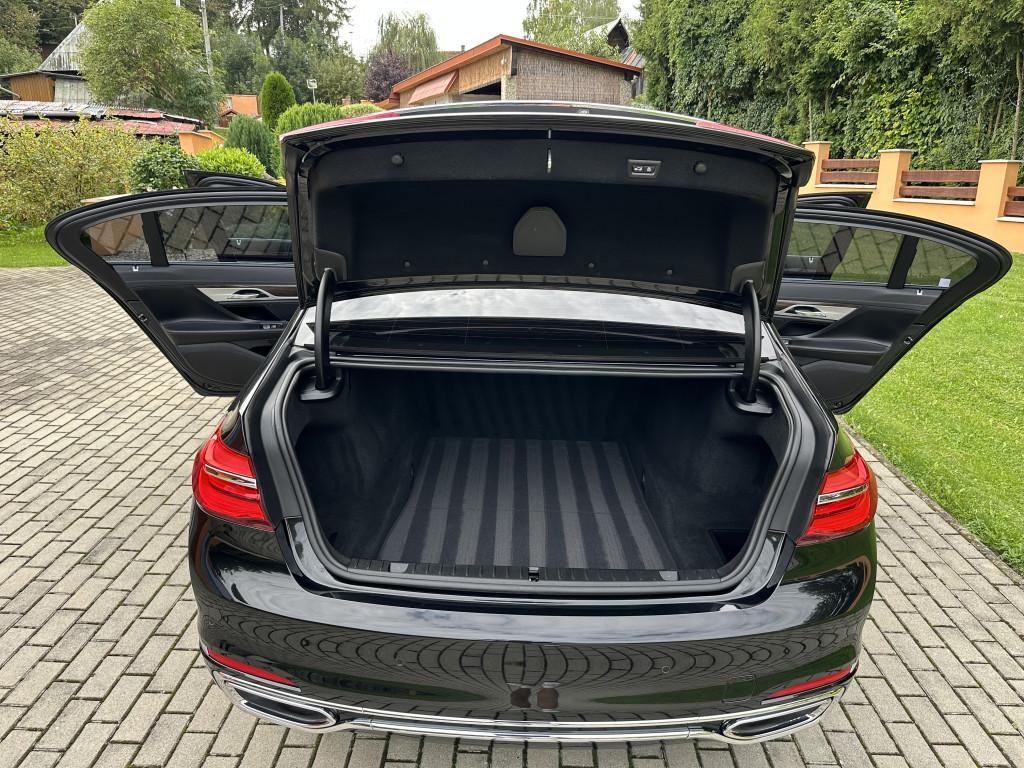 BMW rad 7 740Ld xDrive A/T