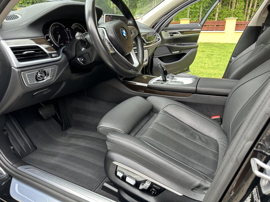 BMW rad 7 740Ld xDrive A/T