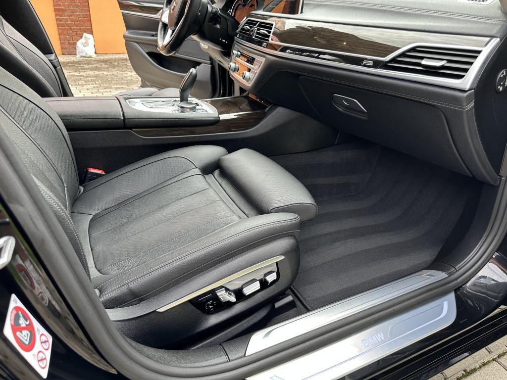 BMW rad 7 740Ld xDrive A/T