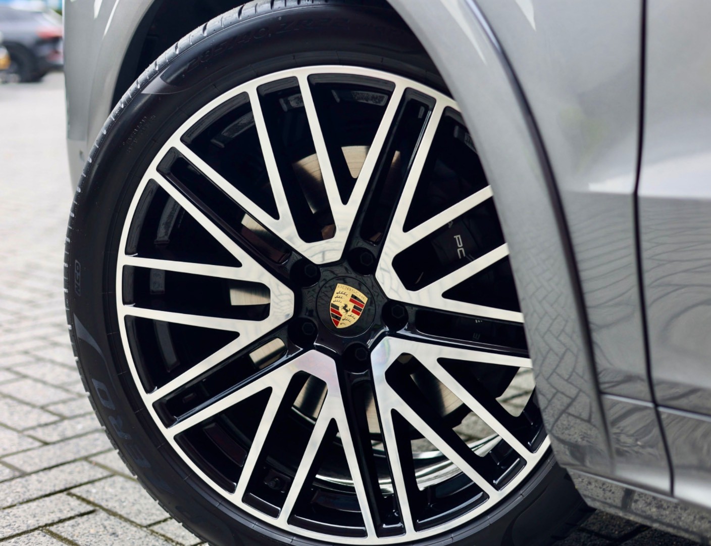 Porsche Cayenne 3.0 V6 eHybrid 346KW SPORT Paket - Pasažier Dispay - Panormáma - Ťazné