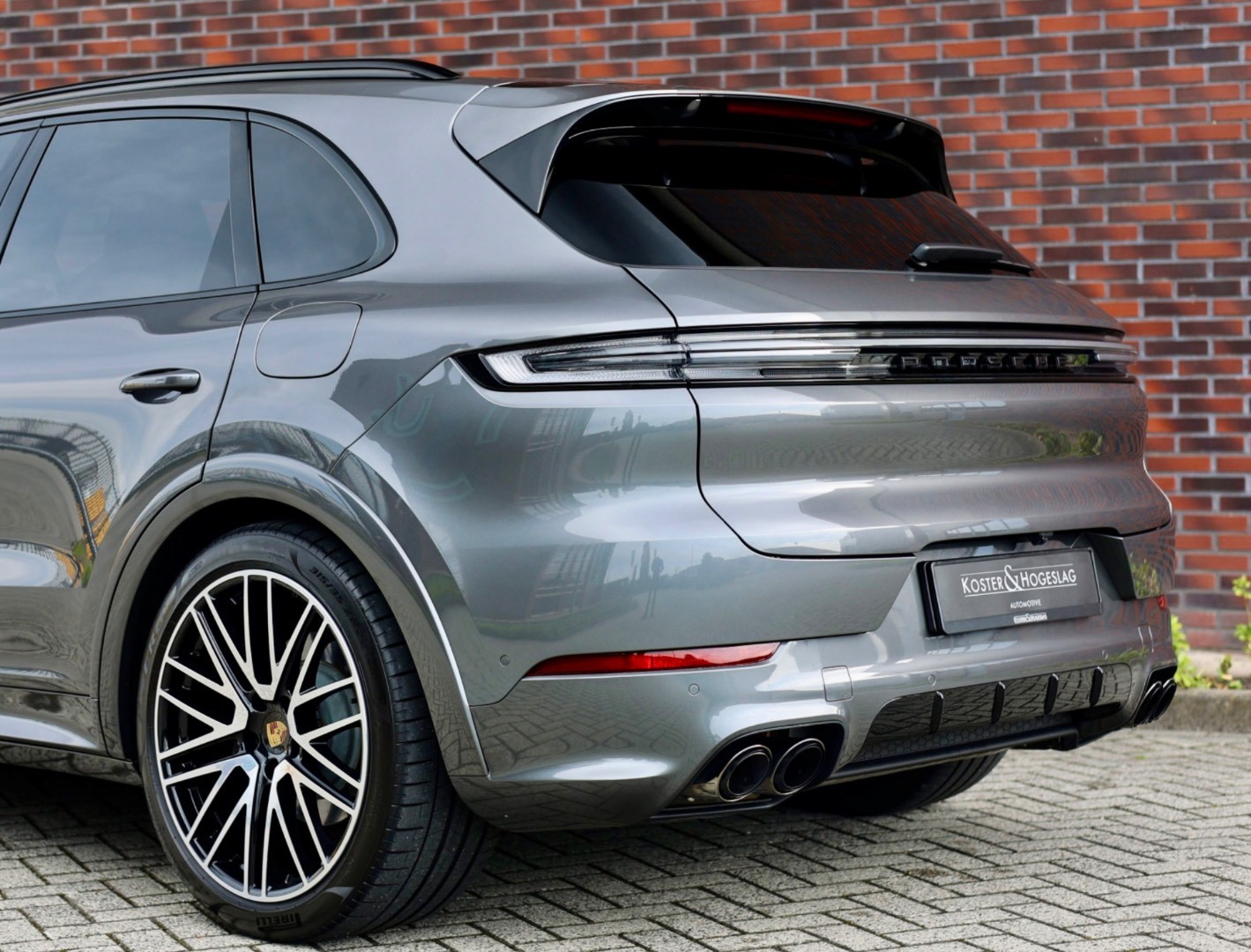Porsche Cayenne 3.0 V6 eHybrid 346KW SPORT Paket - Pasažier Dispay - Panormáma - Ťazné