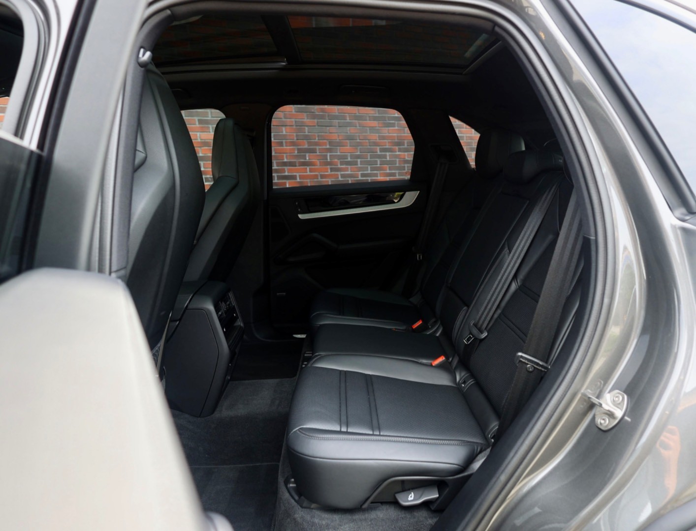 Porsche Cayenne 3.0 V6 eHybrid 346KW SPORT Paket - Pasažier Dispay - Panormáma - Ťazné