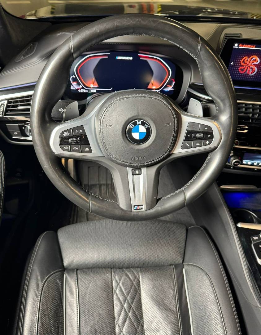 BMW Rad 5 M550d xDrive A/T