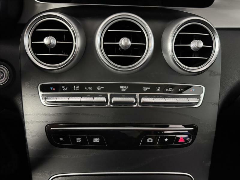 Mercedes-Benz GLC 2,0 220d  4Matic AMG Line LED
