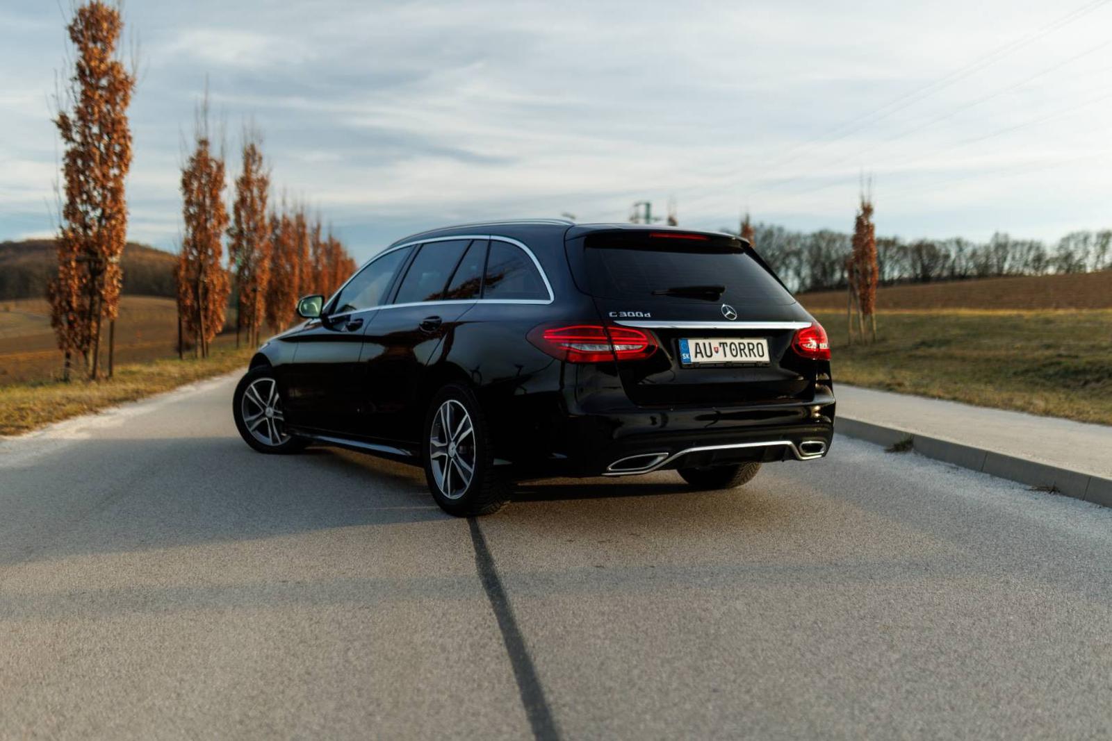 Mercedes-Benz C trieda Kombi T 300 d A/T AMG Line Odpočet DPH