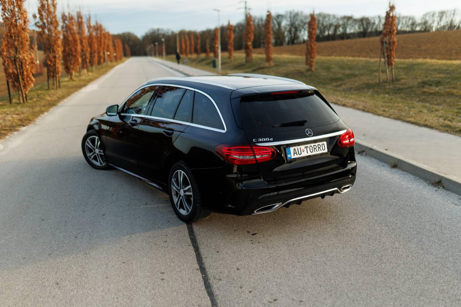 Mercedes-Benz C trieda Kombi T 300 d A/T AMG Line Odpočet DPH