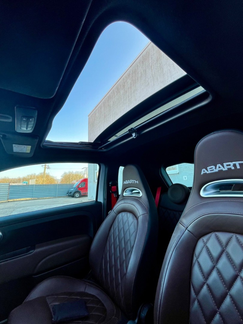 Abarth 695 1.4 T-Jet 180k