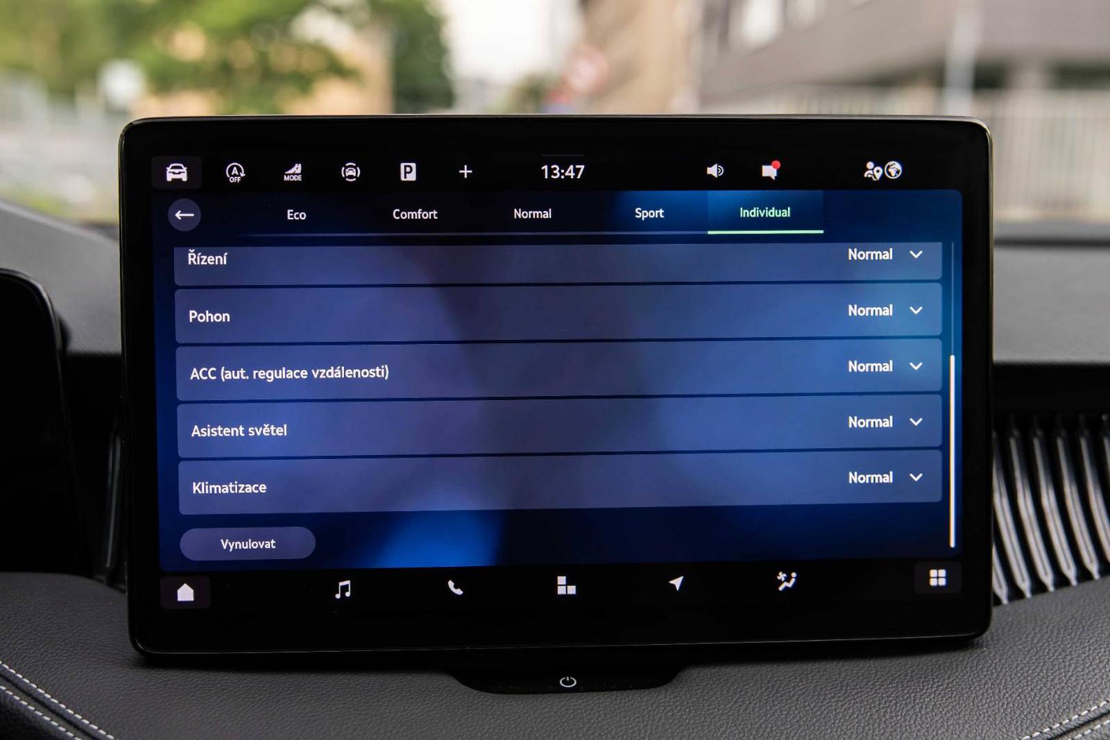 Škoda Superb Combi 2.0 TDI SCR L&K 4x4 DSG, 142kW, A7, 5d. (2025)