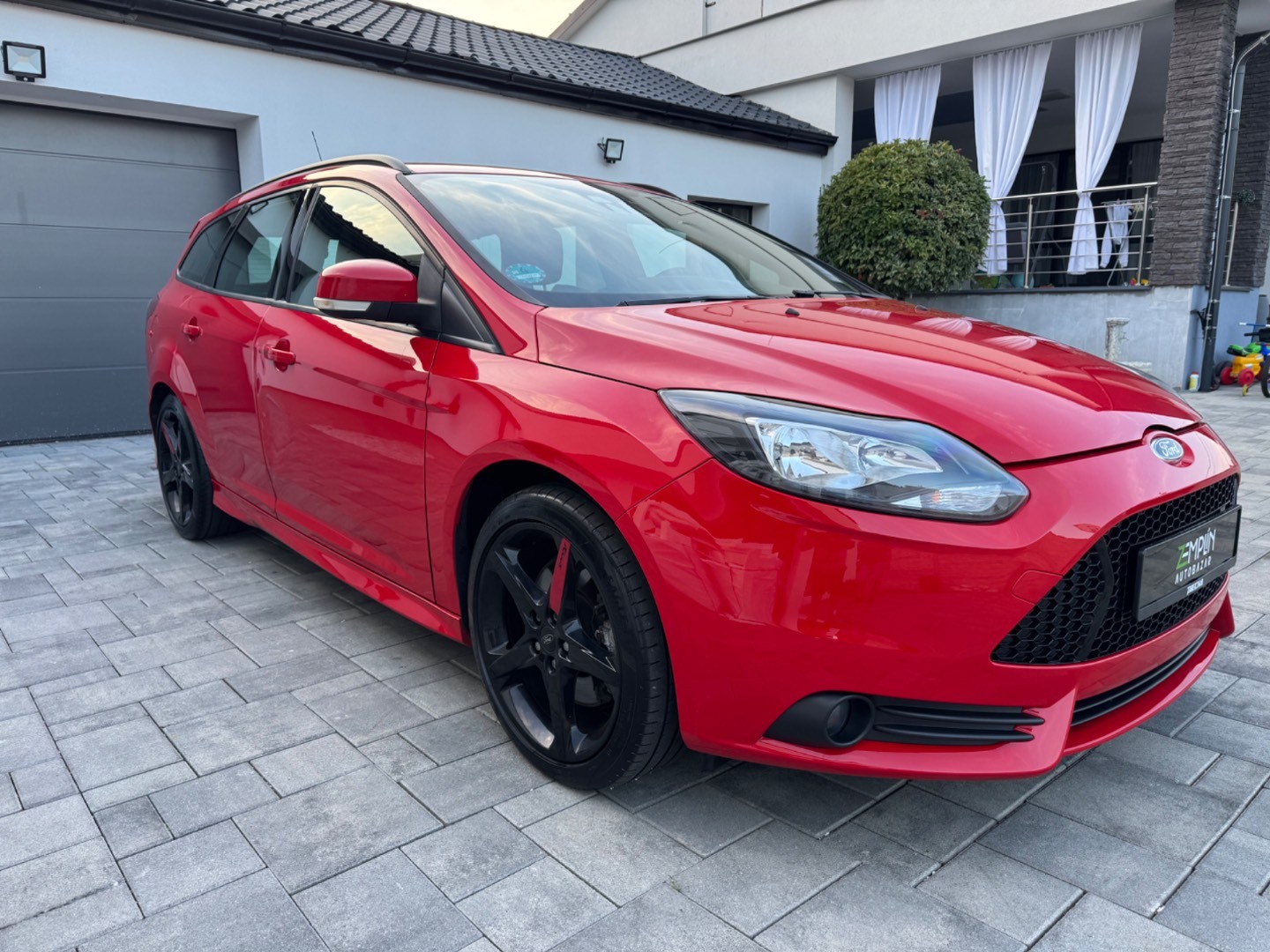 Ford Focus Kombi 2.0 EcoBoost SCTi ST R