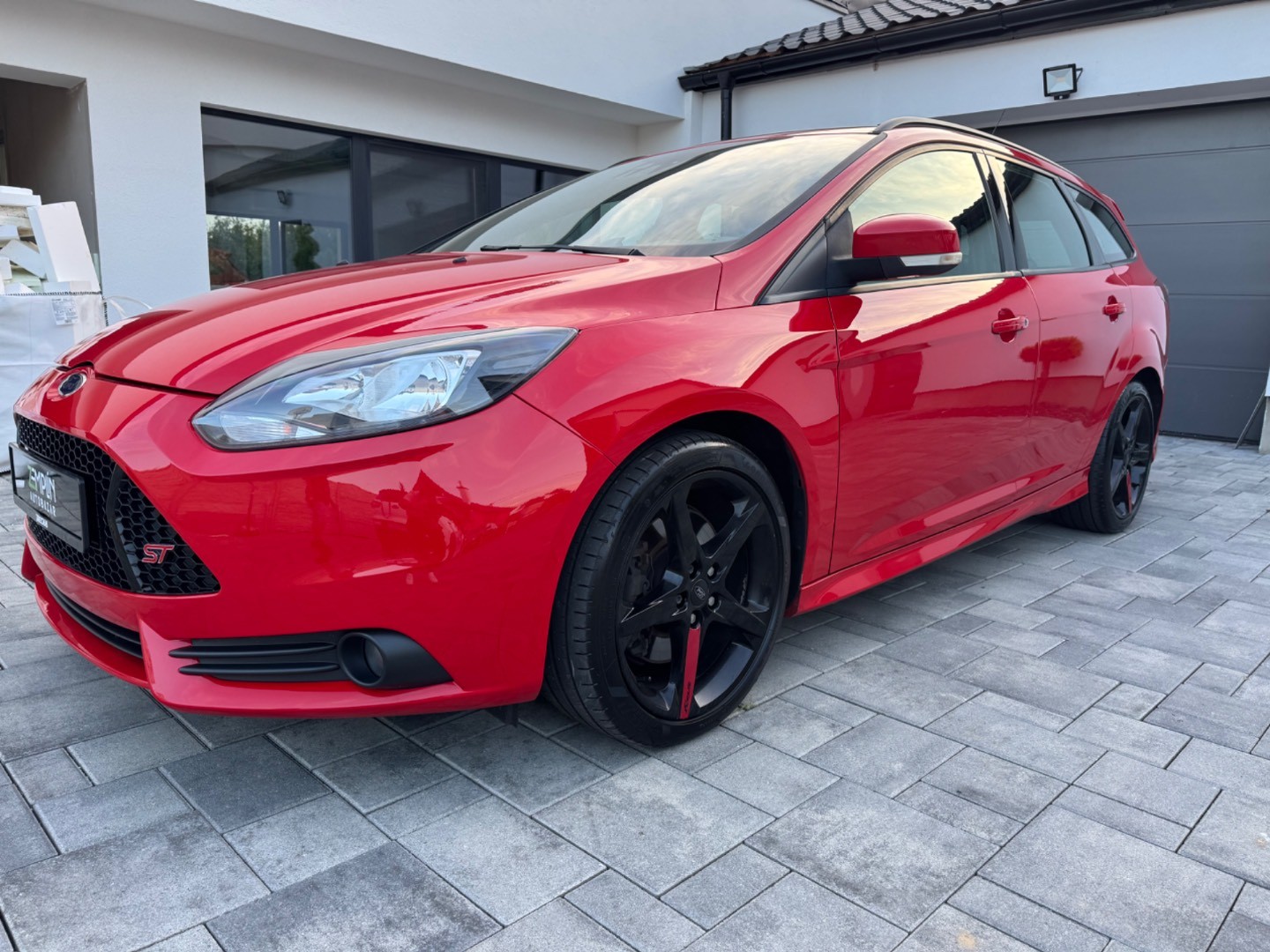 Ford Focus Kombi 2.0 EcoBoost SCTi ST R
