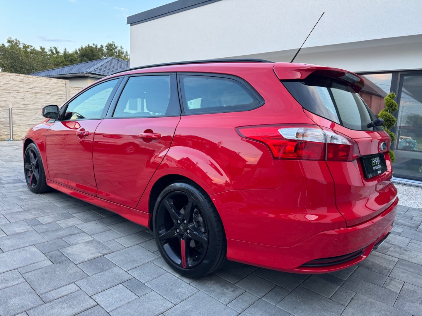 Ford Focus Kombi 2.0 EcoBoost SCTi ST R