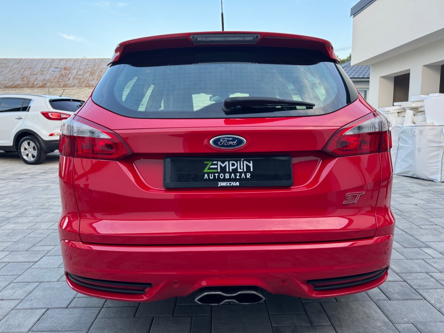 Ford Focus Kombi 2.0 EcoBoost SCTi ST R