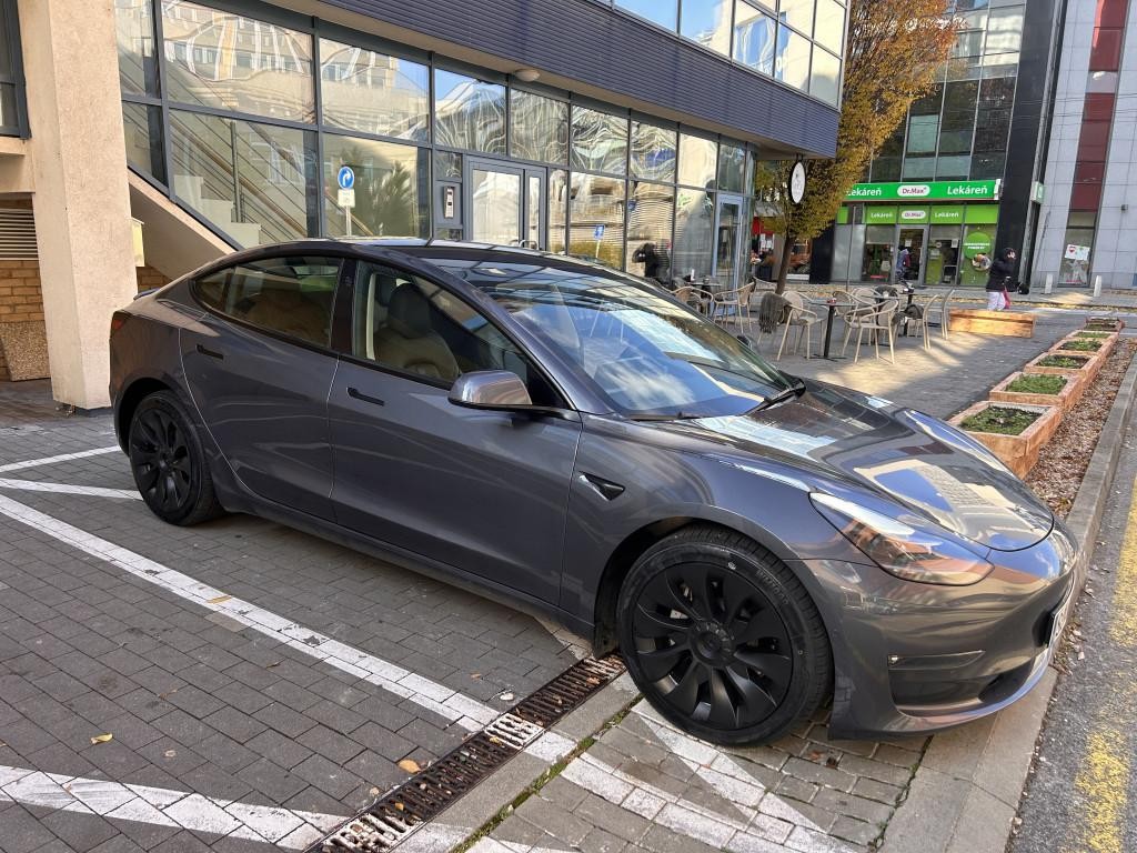 Tesla Model 3 Sedan 153kw Automat