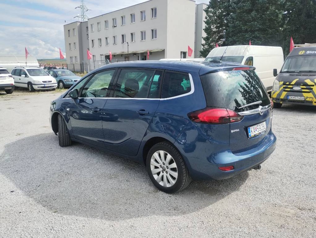 Opel Zafira Benzin+ LPG 7 MIESTNA