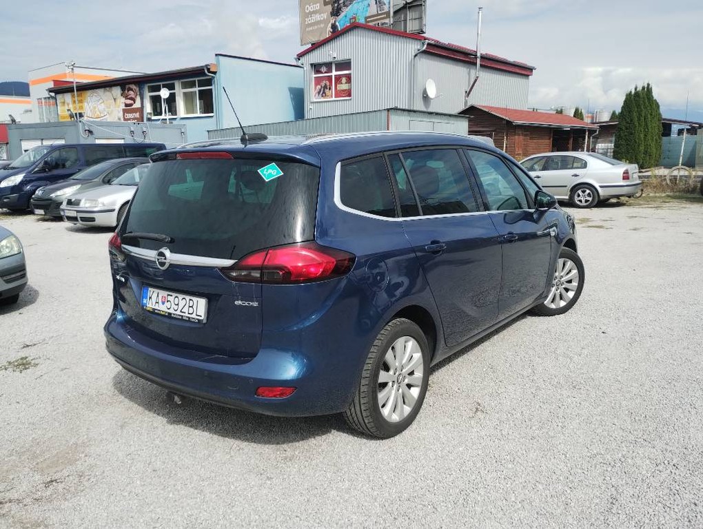 Opel Zafira Benzin+ LPG 7 MIESTNA