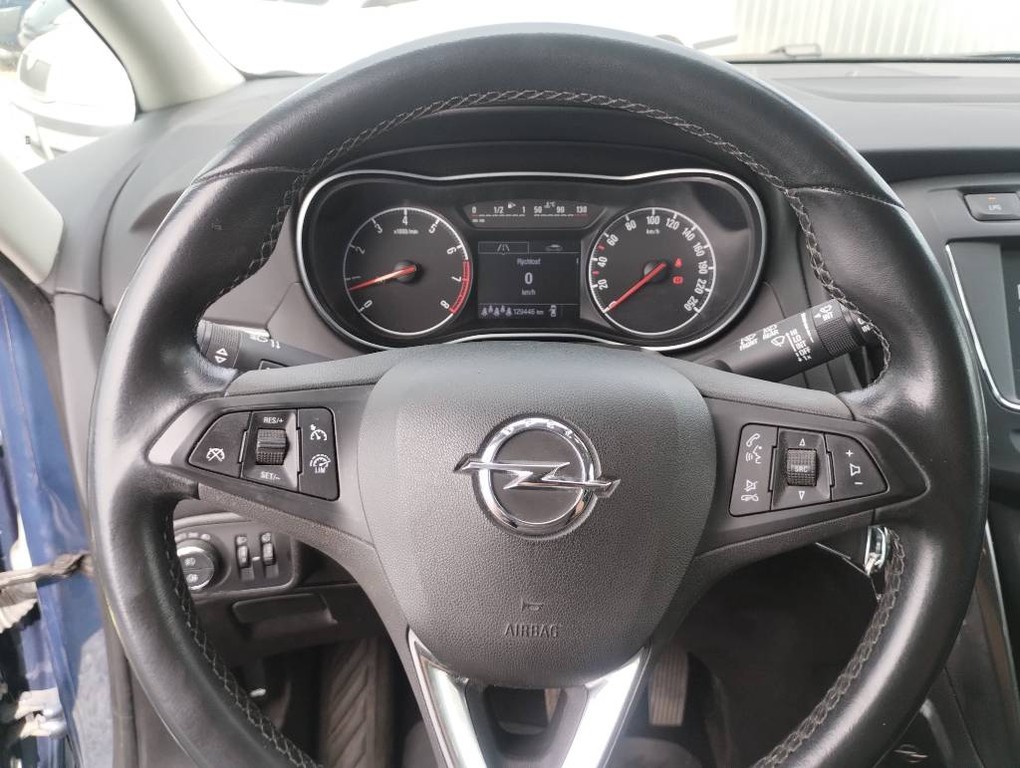 Opel Zafira Benzin+ LPG 7 MIESTNA