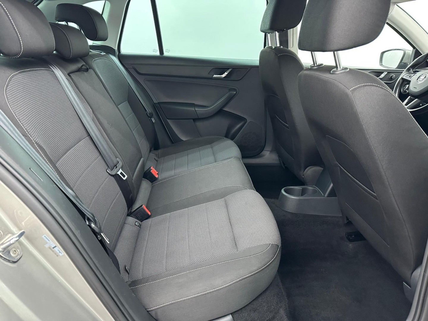 Škoda Rapid 1.6 TDI 90k Elegance