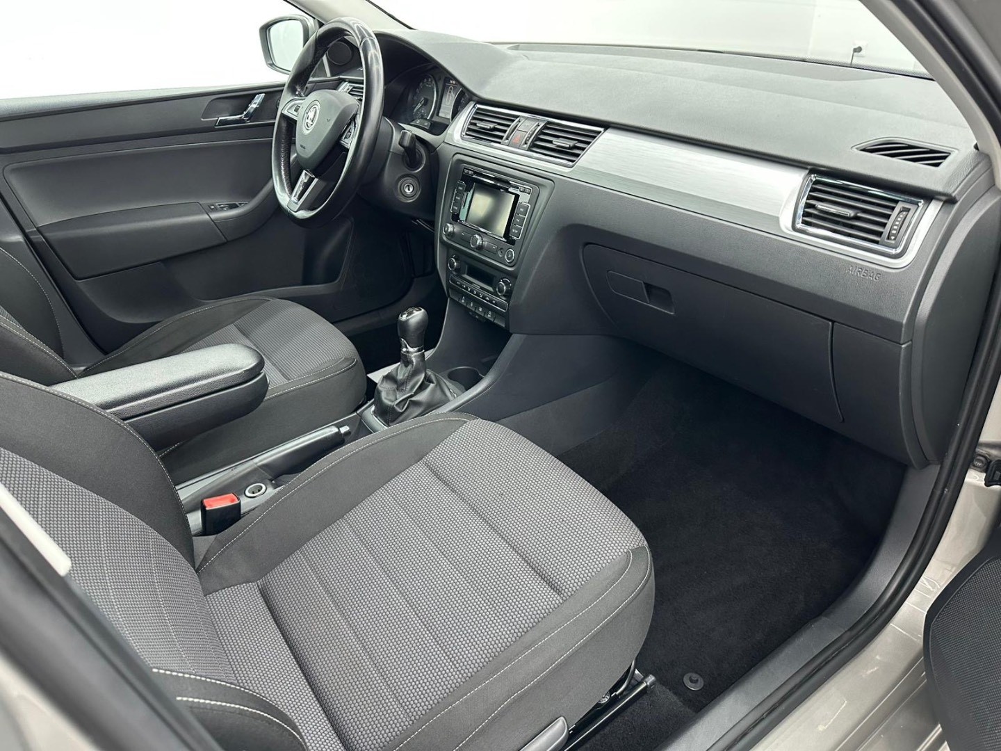 Škoda Rapid 1.6 TDI 90k Elegance