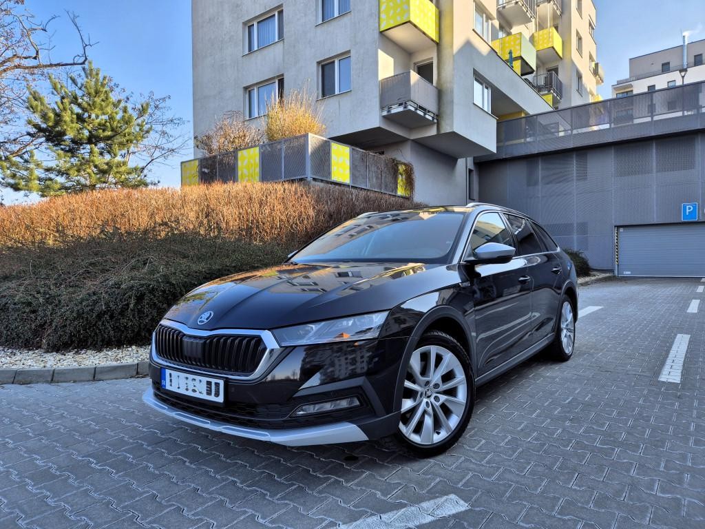 Škoda Octavia Combi 2.0 TDI Scout 4x4 DSG