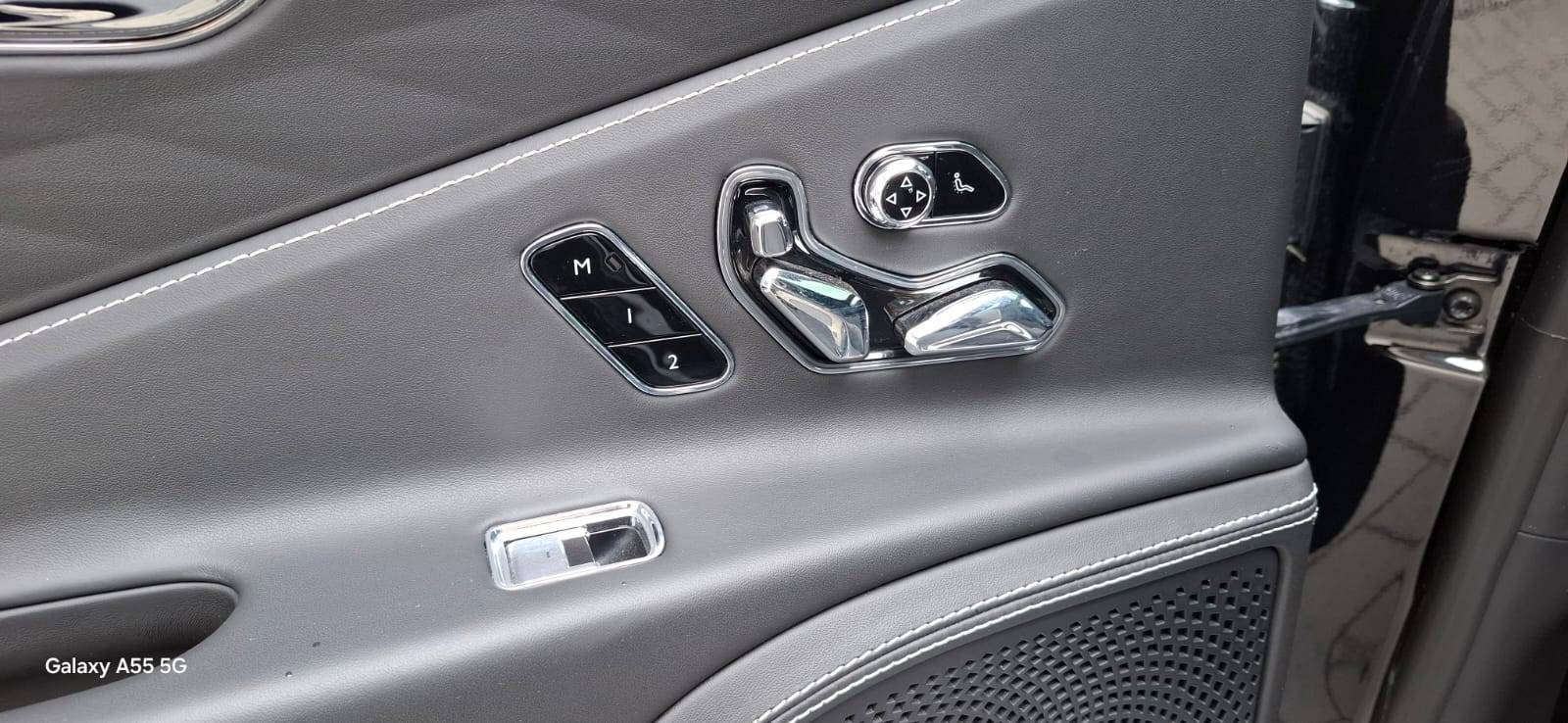 Bentley Flying Spur 6,0 W12 NAIM, TV , VOLL