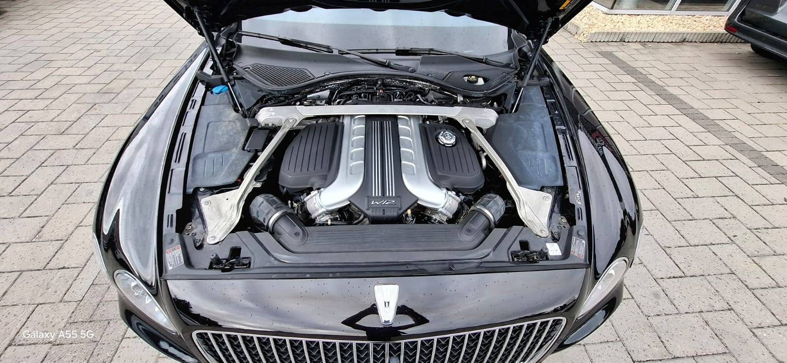 Bentley Flying Spur 6,0 W12 NAIM, TV , VOLL