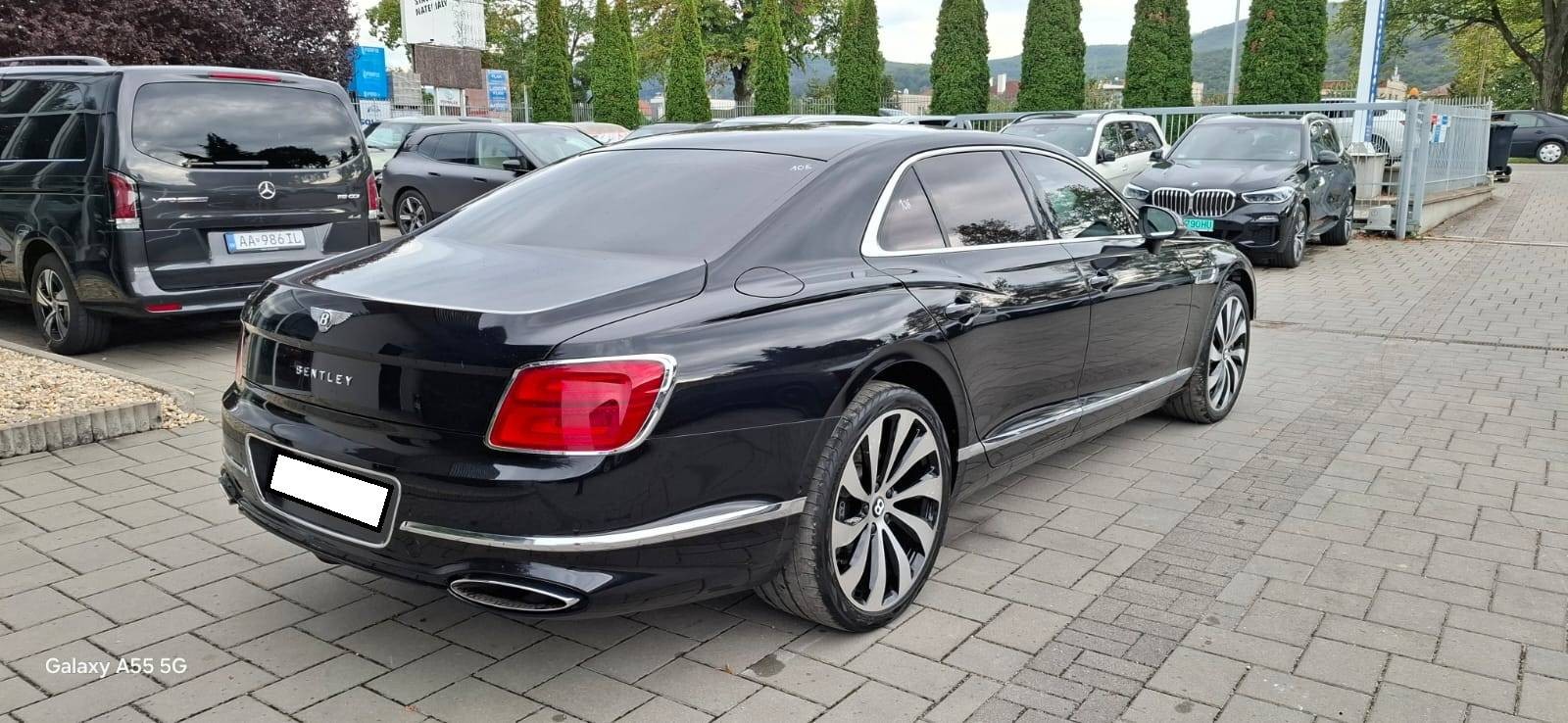 Bentley Flying Spur 6,0 W12 NAIM, TV , VOLL