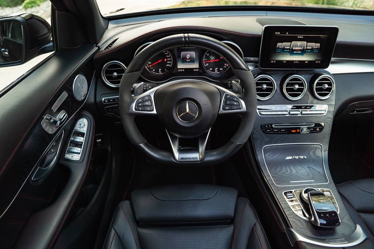 Mercedes-Benz GLC SUV 43 AMG V6 Biturbo 4Matic / Dark Night / Burmester Sound / Pano / Airmatic / TO