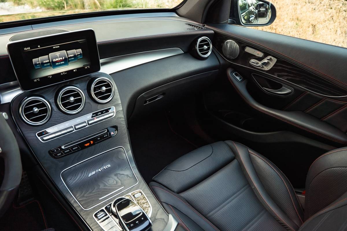 Mercedes-Benz GLC SUV 43 AMG V6 Biturbo 4Matic / Dark Night / Burmester Sound / Pano / Airmatic / TO